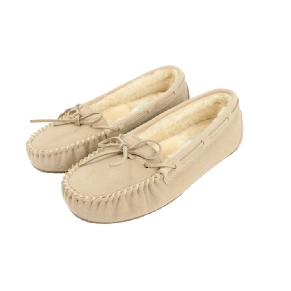 New Minnetonka sweet suede moccasins